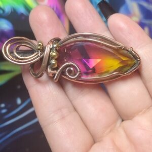 Elegant Multicolor Wire Wrapped Pendant
